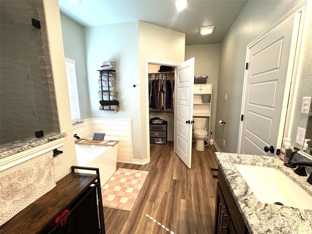 702 Pillar Street, Bowie, TX 76230