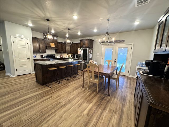 702 Pillar Street, Bowie, TX 76230