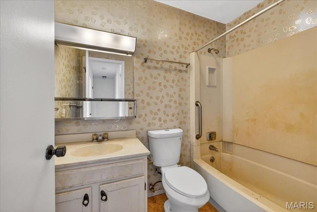 1503 Hampton Court, Belleville, IL 62223