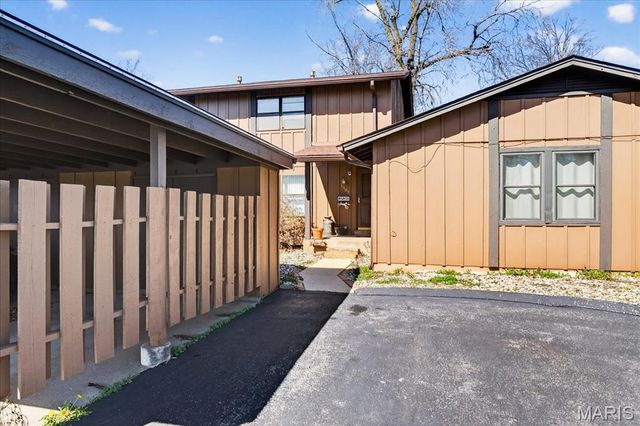 1503 Hampton Court, Belleville, IL 62223