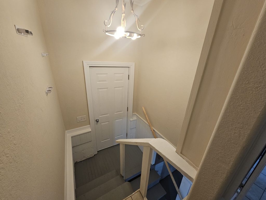 Image 19 of property listing at 1033 S 17th, Mt Vernon, IL 62864