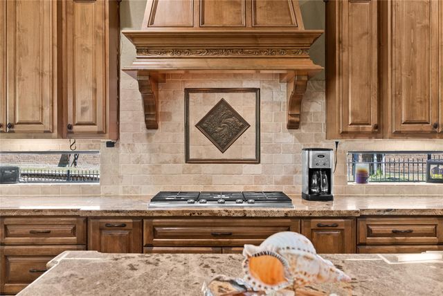 5220 Forest Cove Drive, Dickinson, TX 77539