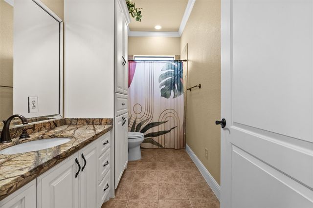 5220 Forest Cove Drive, Dickinson, TX 77539