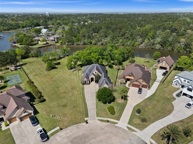 5220 Forest Cove Drive, Dickinson, TX 77539