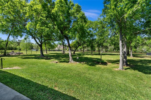 5220 Forest Cove Drive, Dickinson, TX 77539