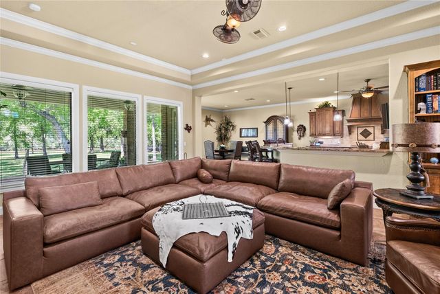 5220 Forest Cove Drive, Dickinson, TX 77539