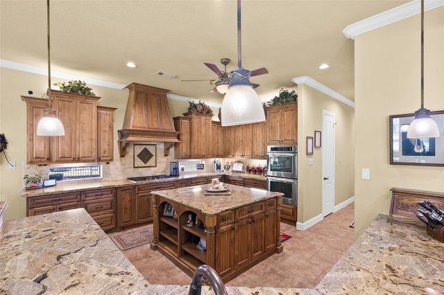 5220 Forest Cove Drive, Dickinson, TX 77539