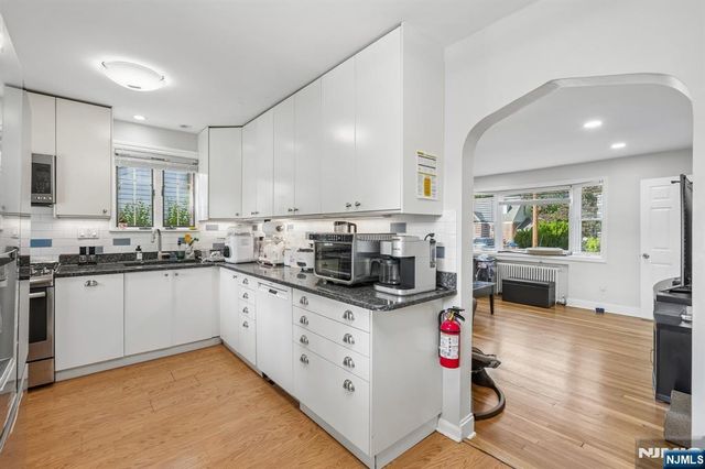 13-38 Hedman Place, Fair Lawn, NJ 07410