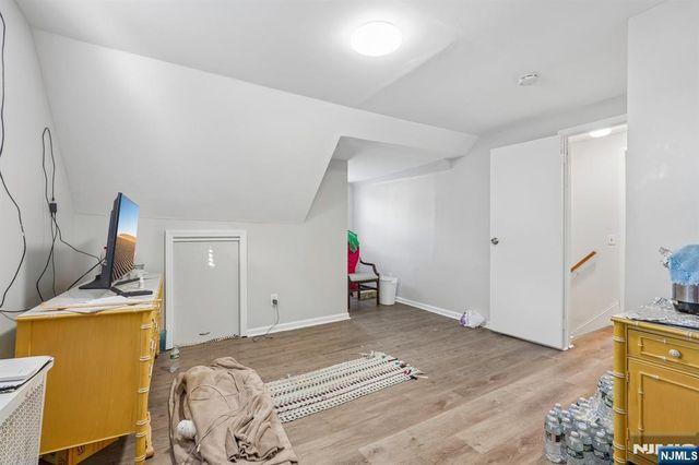 13-38 Hedman Place, Fair Lawn, NJ 07410