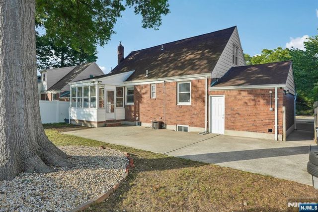 13-38 Hedman Place, Fair Lawn, NJ 07410