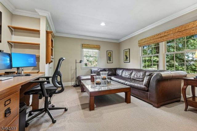 32 Stratford Dr, Livingston Twp., NJ 07039
