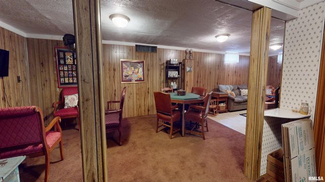 1800 E Saint Jude Court, Peoria Heights, IL 61616