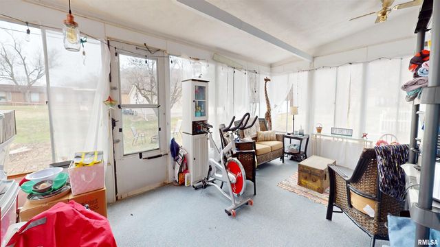 1800 E Saint Jude Court, Peoria Heights, IL 61616