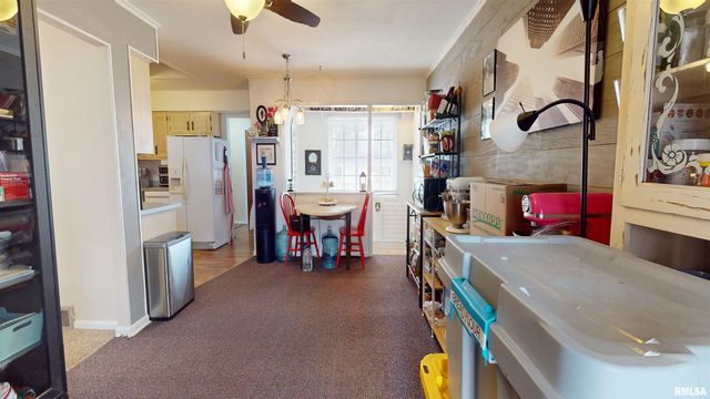 1800 E Saint Jude Court, Peoria Heights, IL 61616