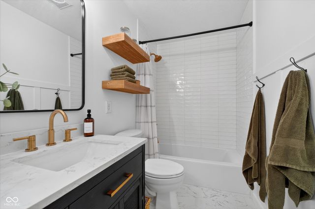 5977 Dado Drive, Noblesville, IN 46062