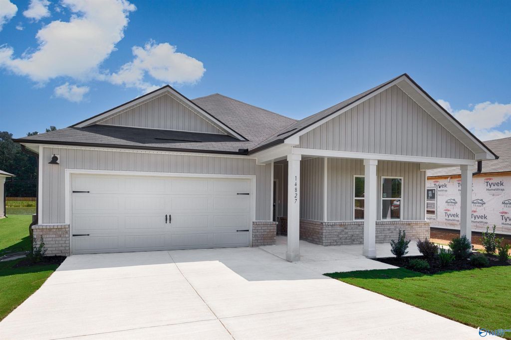 14827 Lapwing Cove, Athens, AL 35611