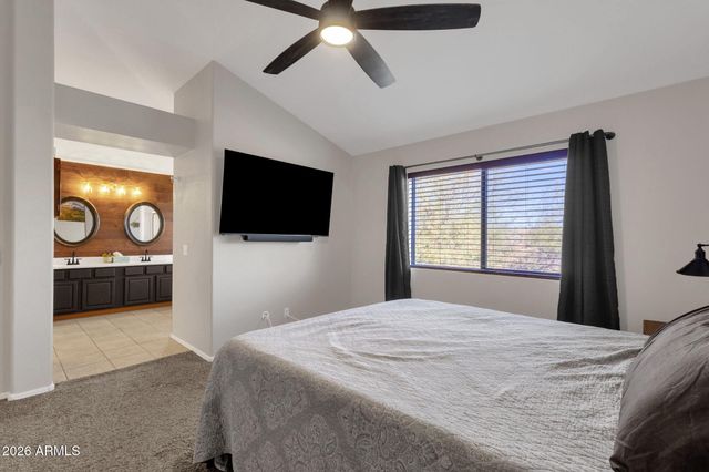 3892 E IRONHORSE Road, Gilbert, AZ 85297