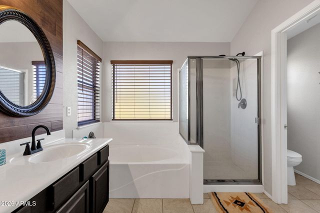 3892 E IRONHORSE Road, Gilbert, AZ 85297