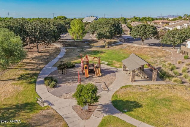 3892 E IRONHORSE Road, Gilbert, AZ 85297