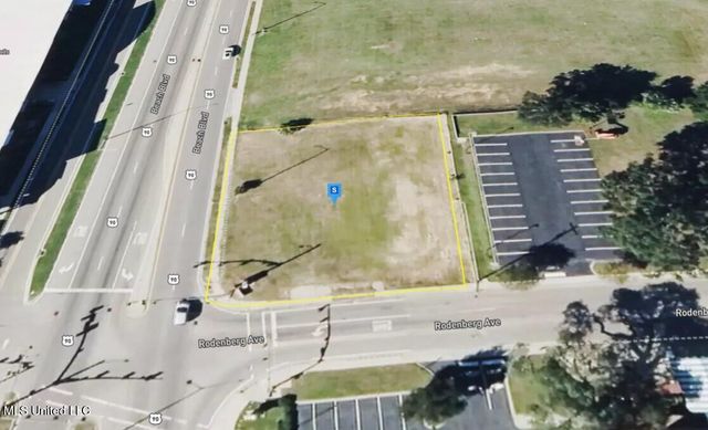 1704 Beach Boulevard, Biloxi, MS 39531