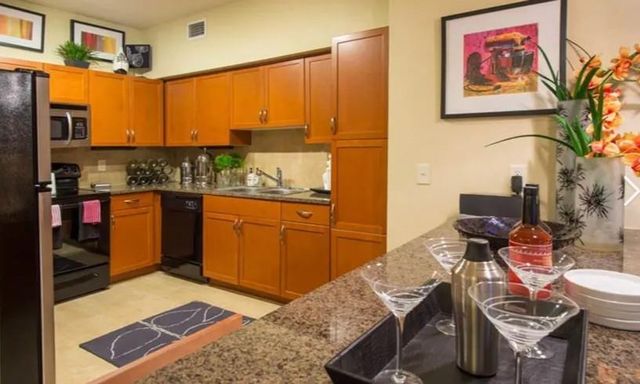 3333 Weslayan Street 2446, Houston, TX 77027