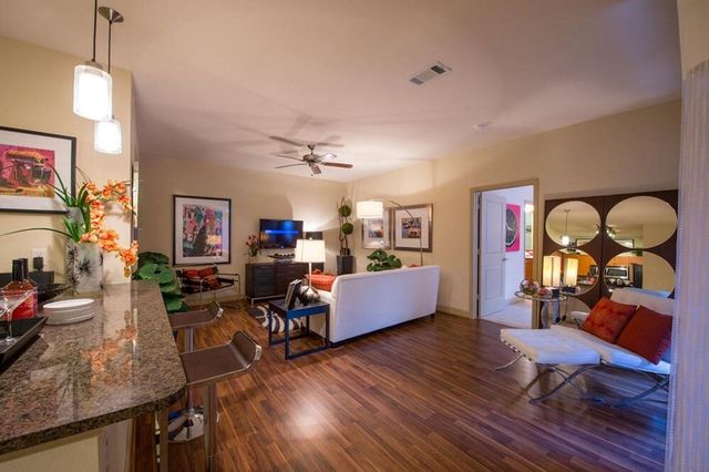 3333 Weslayan Street 2446, Houston, TX 77027