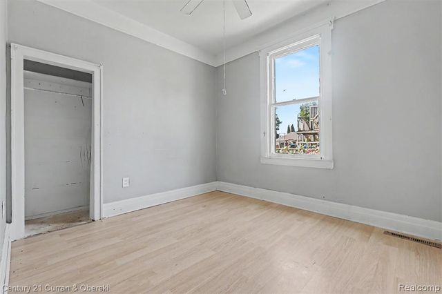 8635 Kirkwood Street, Detroit, MI 48210