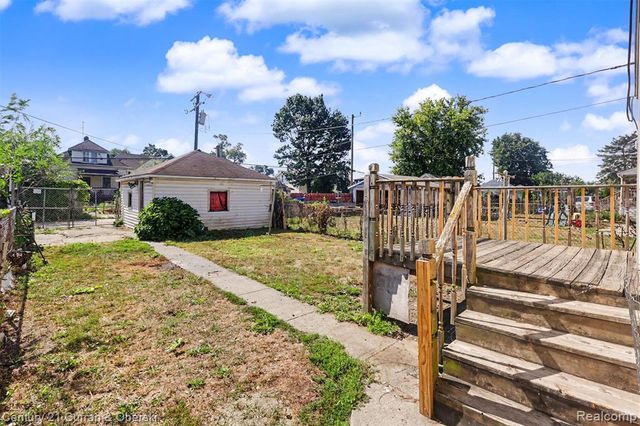 8635 Kirkwood Street, Detroit, MI 48210