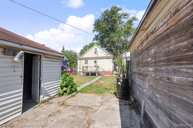 8635 Kirkwood Street, Detroit, MI 48210