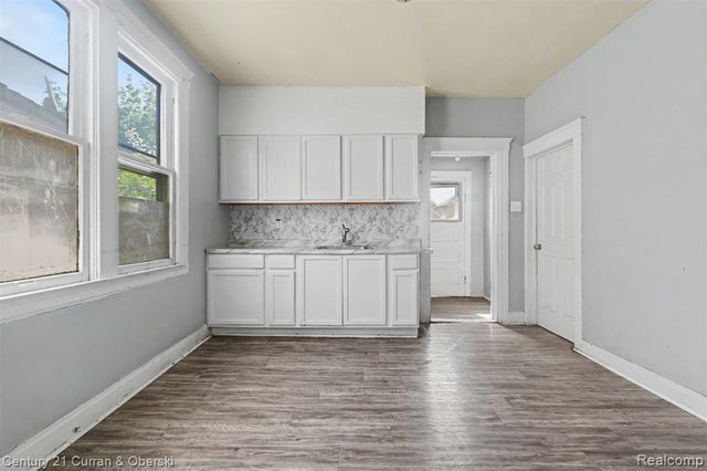 8635 Kirkwood Street, Detroit, MI 48210