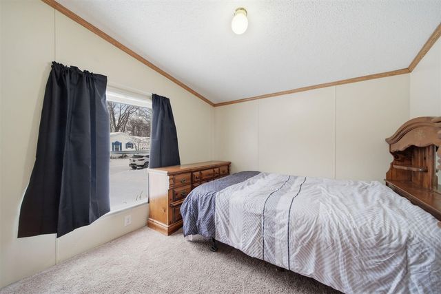 809 Missouri River Drive, Adrian, MI 49221