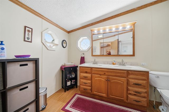 809 Missouri River Drive, Adrian, MI 49221