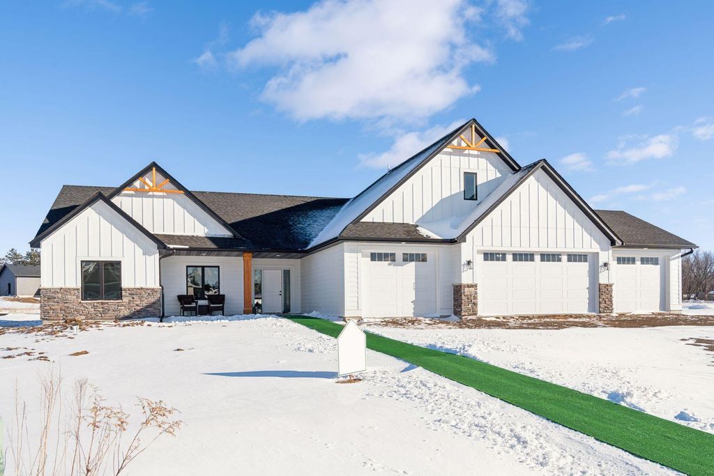17984 Taconite Street NE, Ham Lake, MN 55304 — photo 2