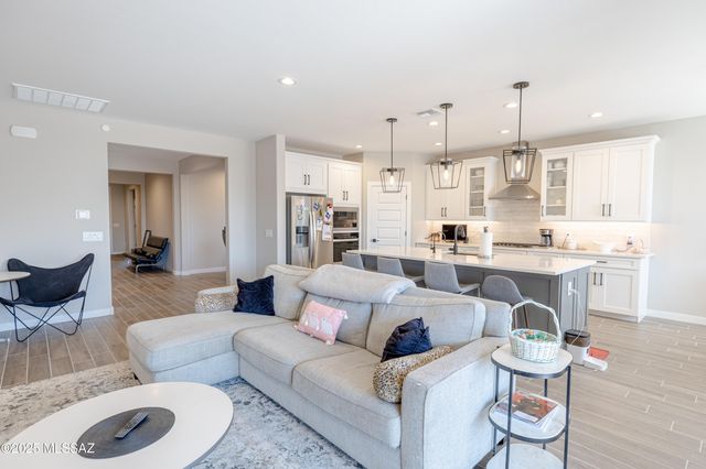 2269 W Azure Creek Loop, Oro Valley, AZ 85742