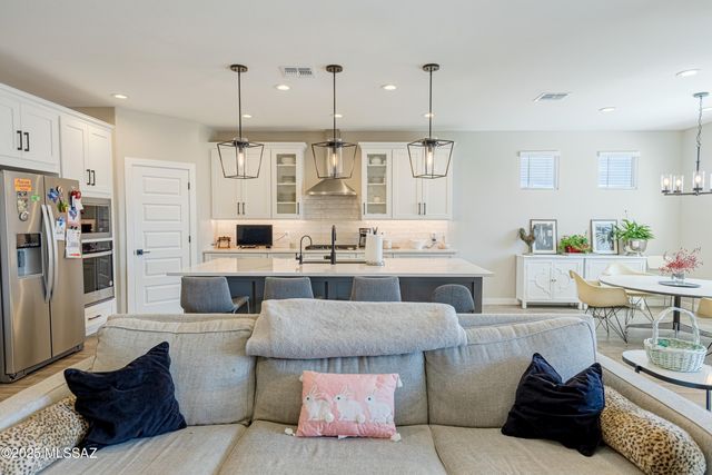 2269 W Azure Creek Loop, Oro Valley, AZ 85742