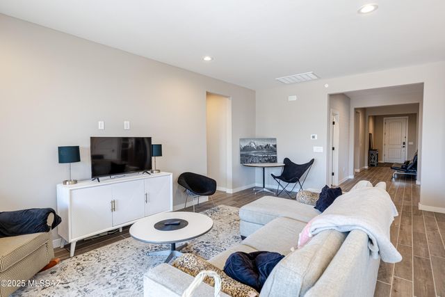 2269 W Azure Creek Loop, Oro Valley, AZ 85742