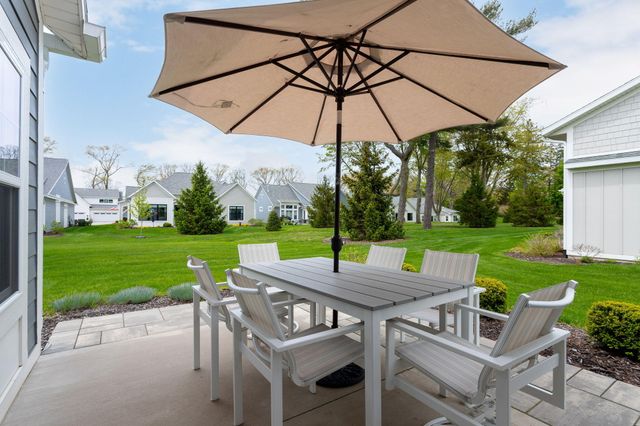 152 Jeans Meadow Court, Holland, MI 49424