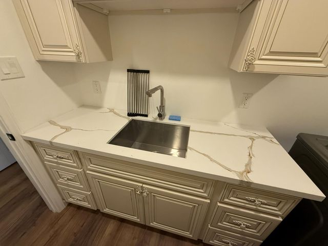 2742 Triway Lane, Houston, TX 77043