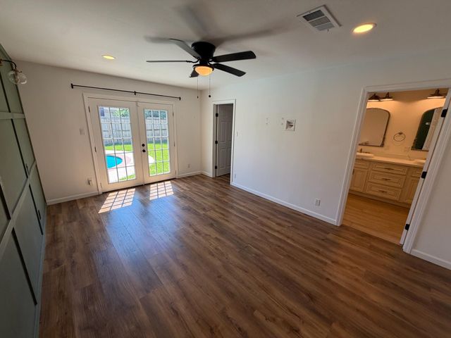 2742 Triway Lane, Houston, TX 77043