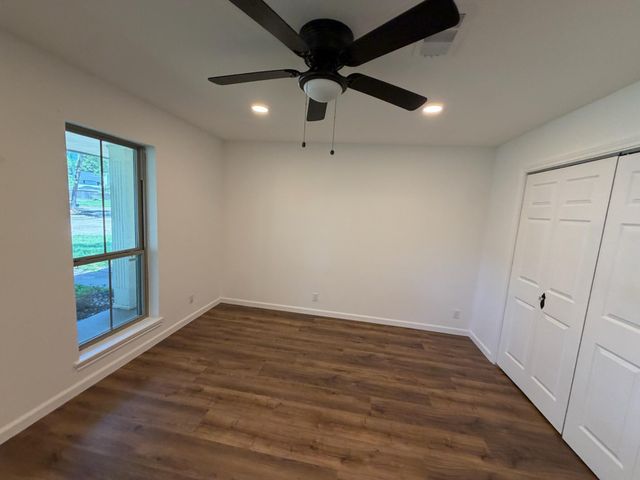 2742 Triway Lane, Houston, TX 77043