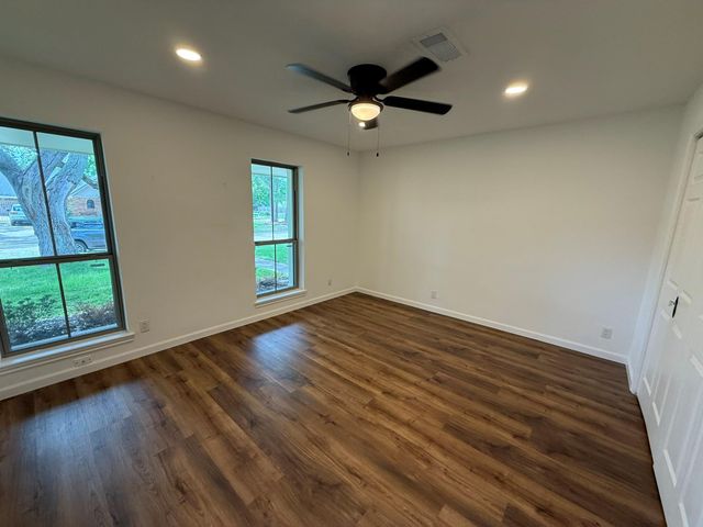 2742 Triway Lane, Houston, TX 77043