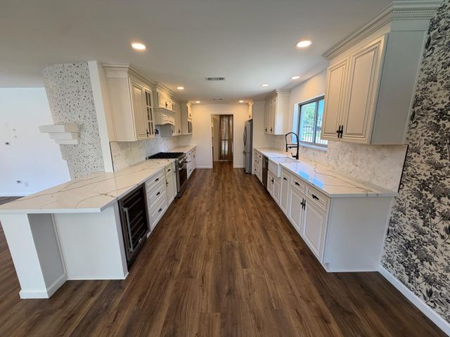 2742 Triway Lane, Houston, TX 77043
