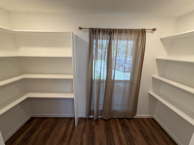 2742 Triway Lane, Houston, TX 77043