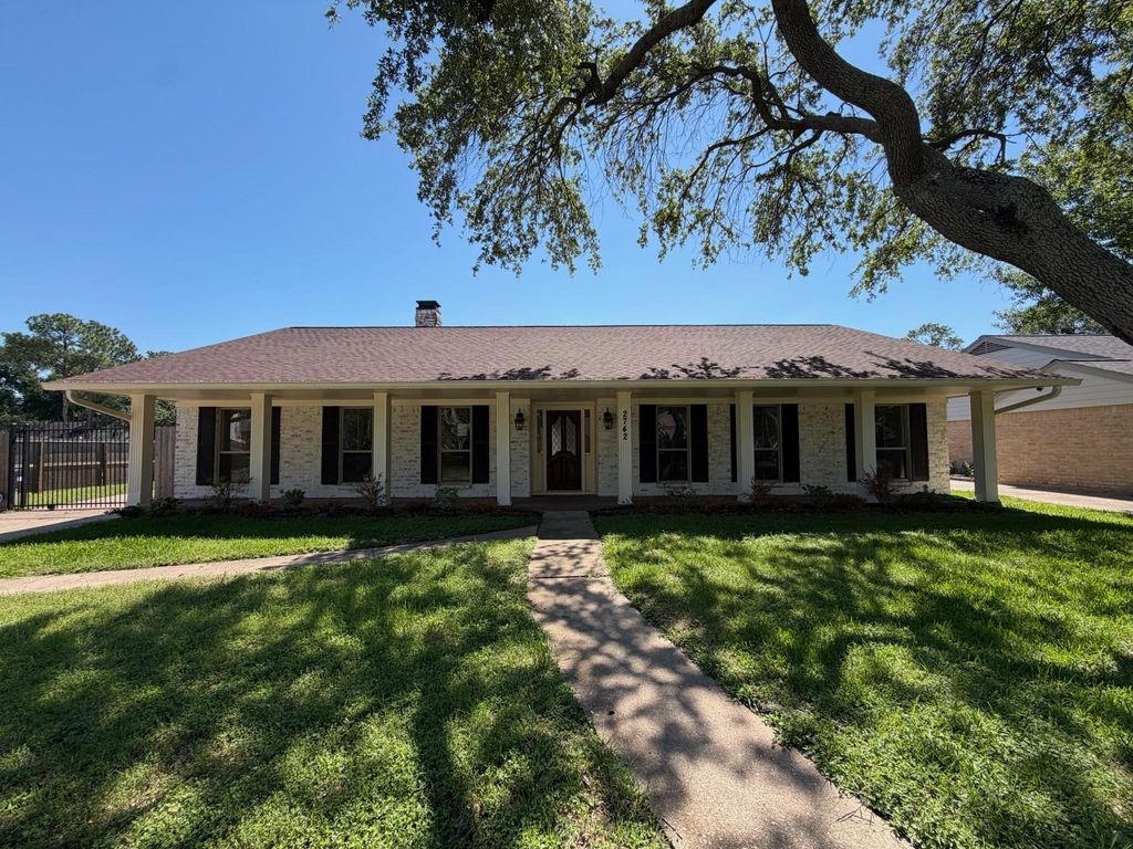 2742 Triway Lane, Houston, TX 77043