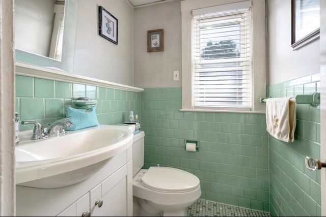197 Billings St, Quincy, MA 02171