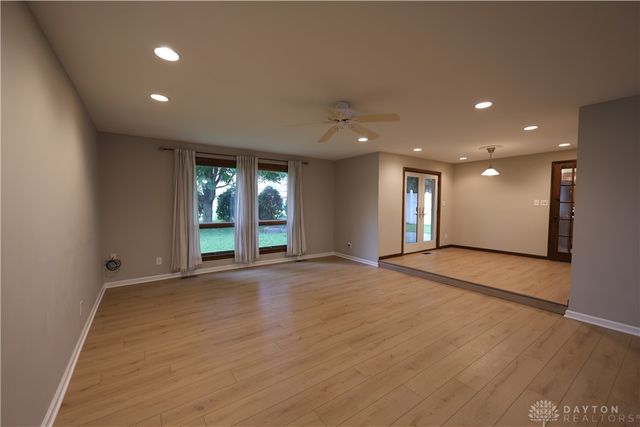 51 Lynn Rae Circle, Centerville, OH 45458