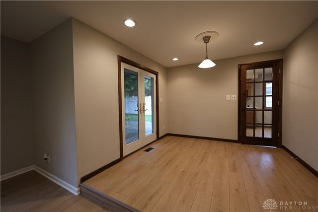 51 Lynn Rae Circle, Centerville, OH 45458