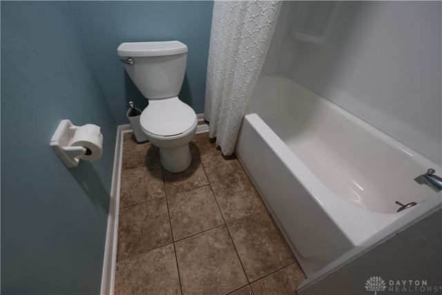 51 Lynn Rae Circle, Centerville, OH 45458