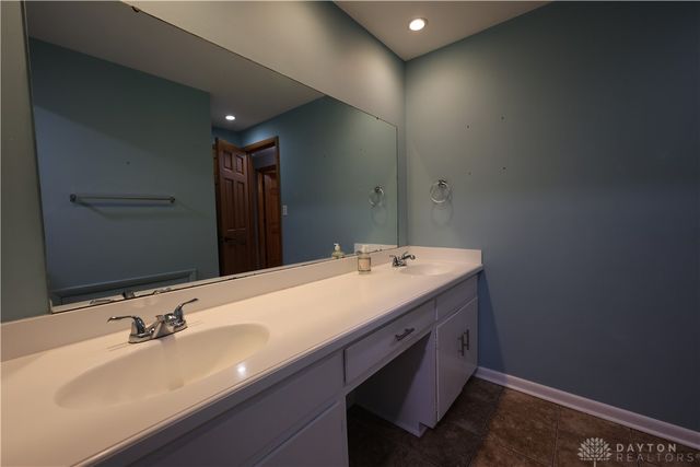 51 Lynn Rae Circle, Centerville, OH 45458