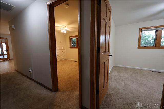 51 Lynn Rae Circle, Centerville, OH 45458